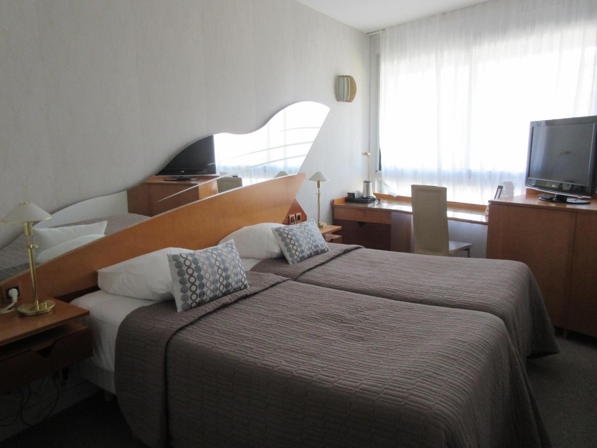 Le Crystal Dinard Plage Exterior foto