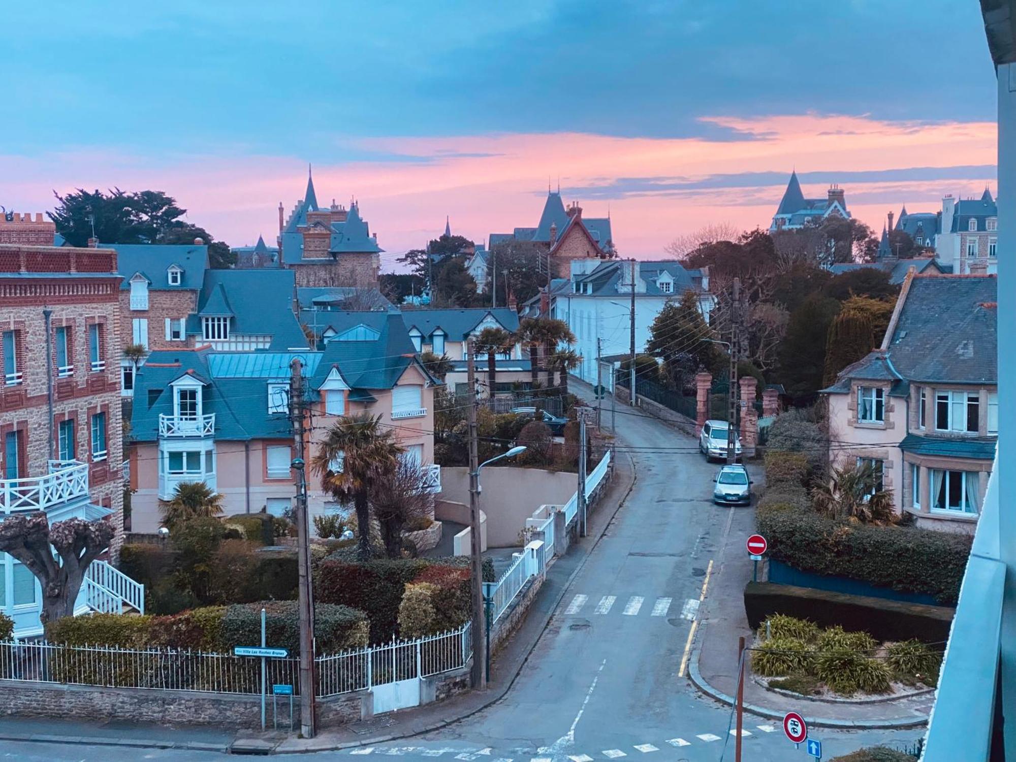 Le Crystal Dinard Plage Exterior foto
