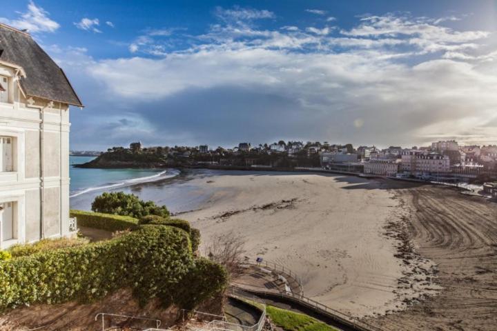Le Crystal Dinard Plage Exterior foto