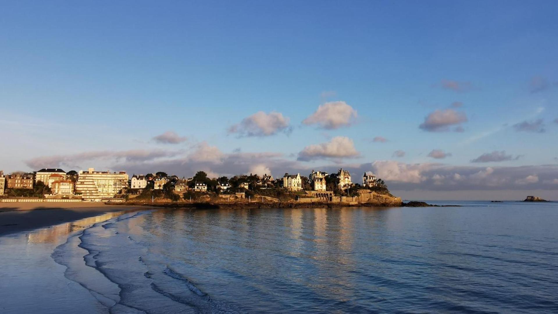 Le Crystal Dinard Plage Exterior foto